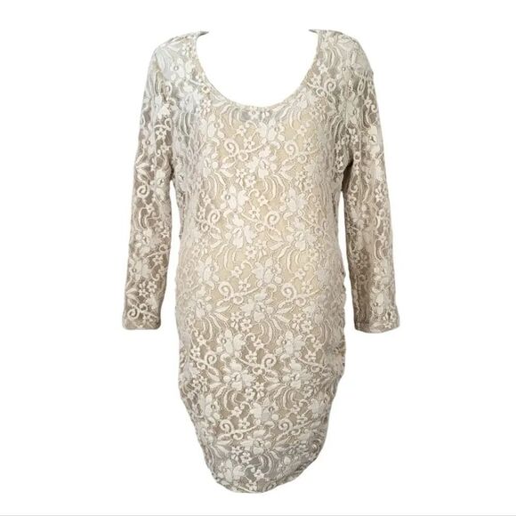 Jessica Simpson Maternity Lace  Blouse in Ivory Size Medium - Picture 2 of 9